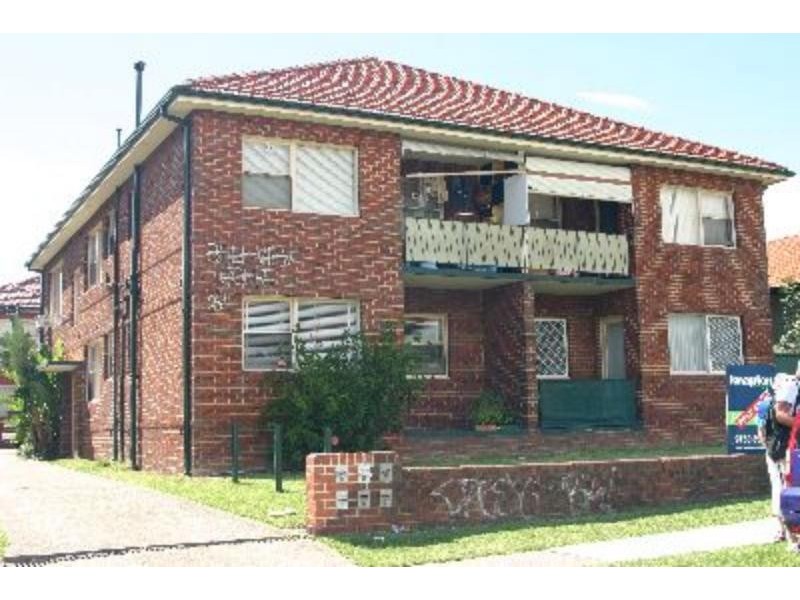 2/231 HALDON St, Lakemba NSW 2195