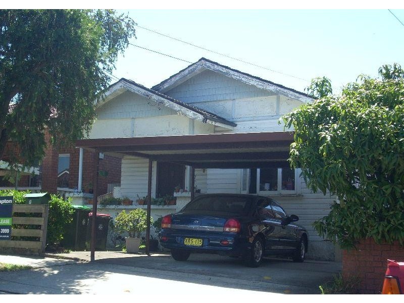 7 Samuel St, Wiley Park NSW 2195