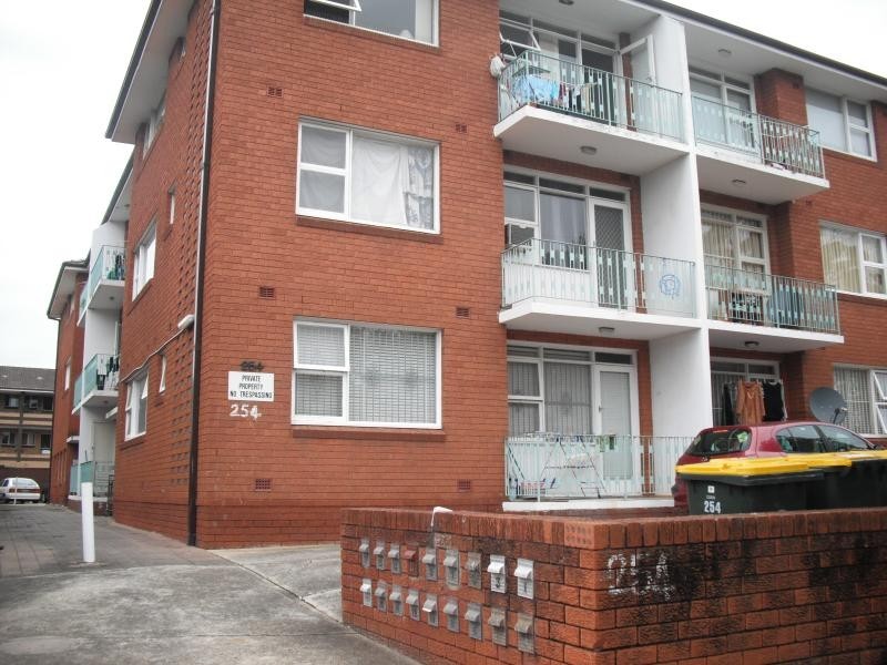 4/254 LAKEMBA  St, Lakemba NSW 2195