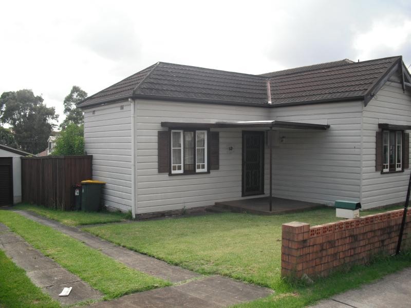 12 KATHLEEN  St, Wiley Park NSW 2195