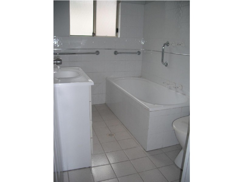 1/3-5 Post Office  St, Carlingford NSW 2118