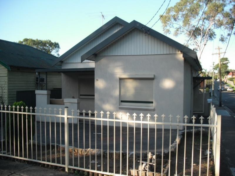 70 Alice St, Wiley Park NSW 2195