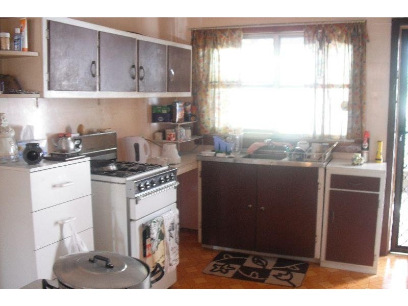 23 Nicoll St, Roselands NSW 2196