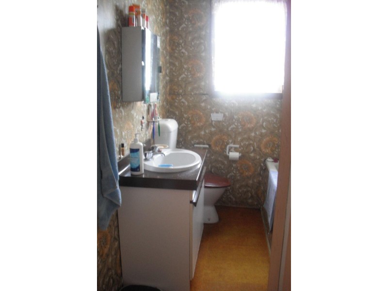 23 Nicoll St, Roselands NSW 2196