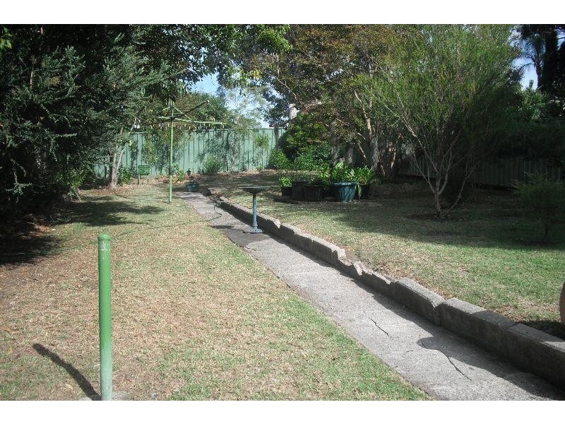 23 Nicoll St, Roselands NSW 2196