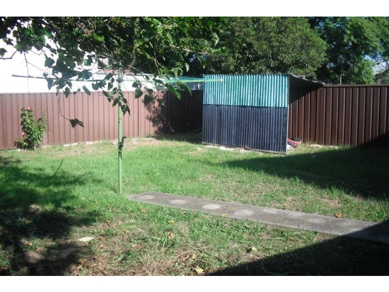 3/18-20 Canary’s  Rd, Roselands NSW 2196