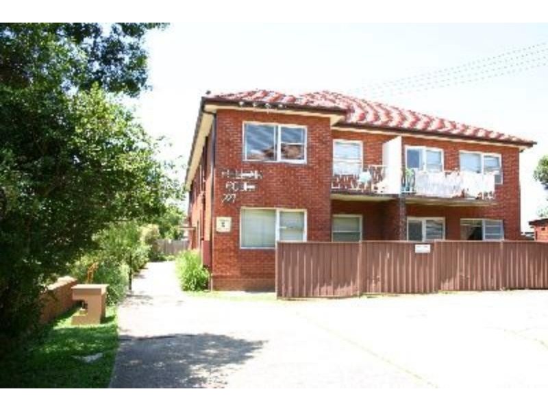 4/227 Haldon  St, Lakemba NSW 2195