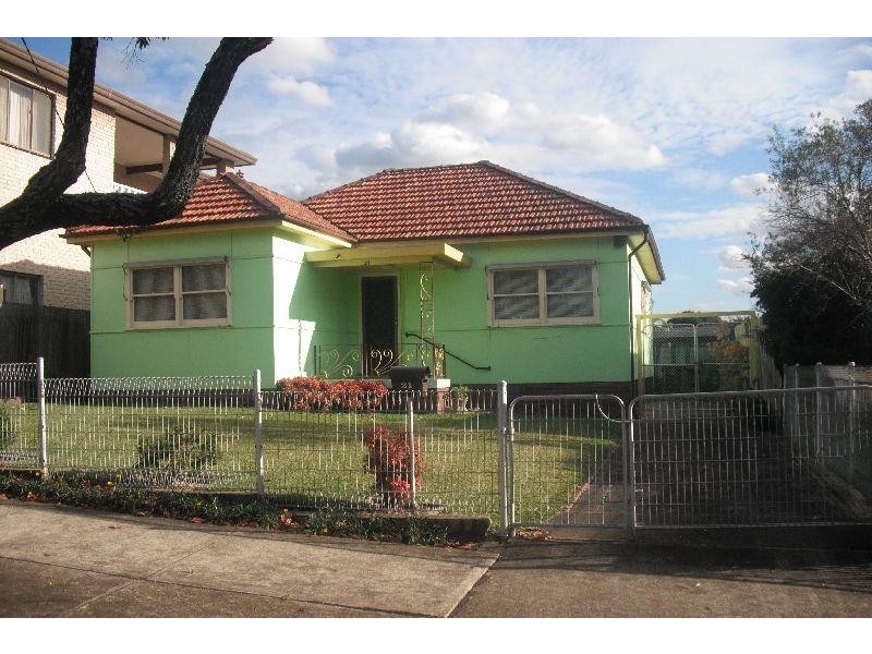 21 Anderson  St, Belmore NSW 2192