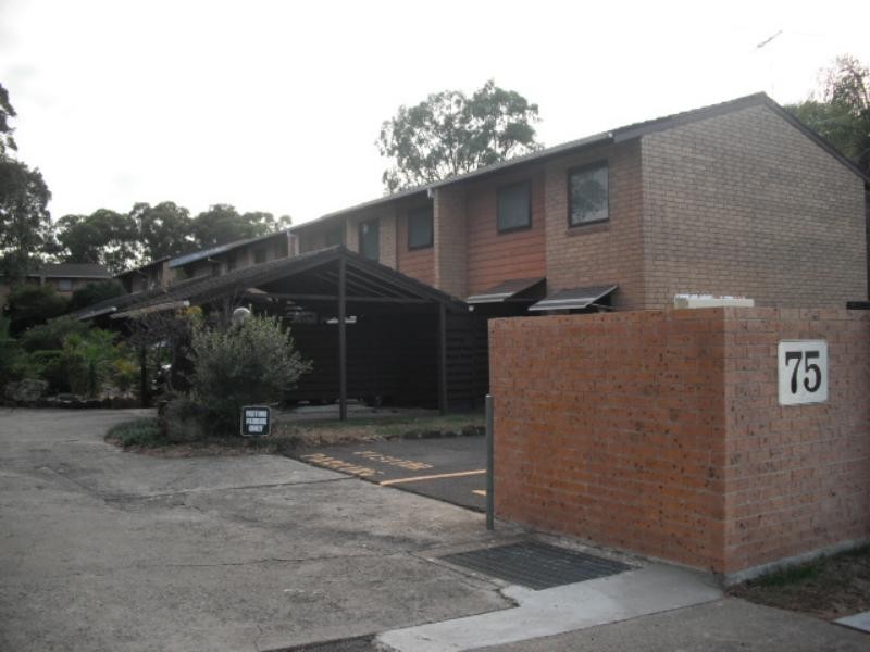 17/75  Chiswick  Rd, Greenacre NSW 2190
