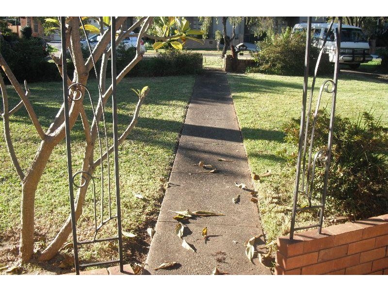 20 Grove Ave, Narwee NSW 2209