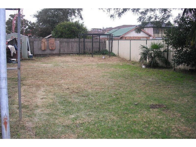 19 Moreton St, Lakemba NSW 2195