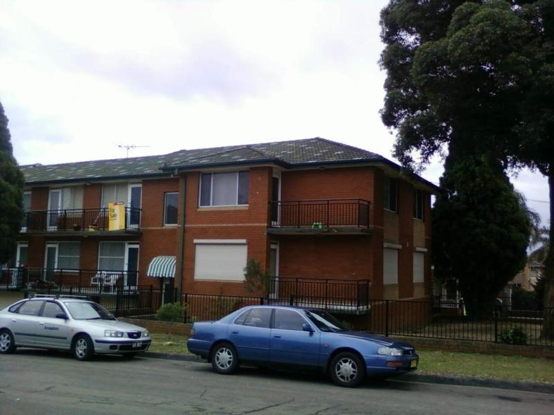 4/52 SHADFORTH  St, Wiley Park NSW 2195