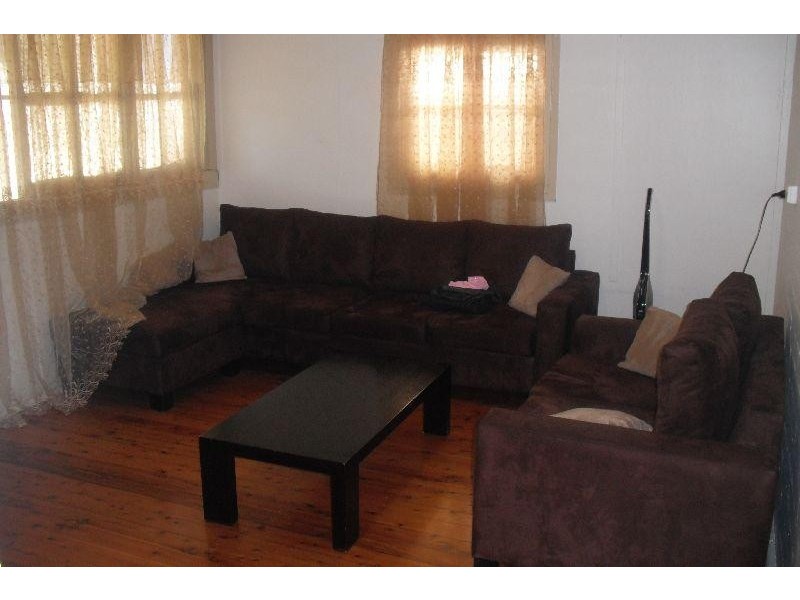 17 Wangee Rd, Lakemba NSW 2195