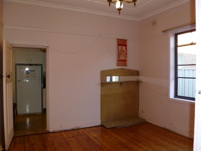 76 Sproule St, Lakemba NSW 2195