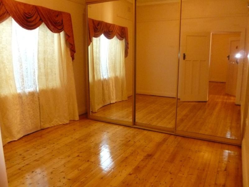 76 Sproule St, Lakemba NSW 2195