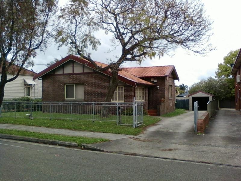 13 WILSON Ave, Belmore NSW 2192