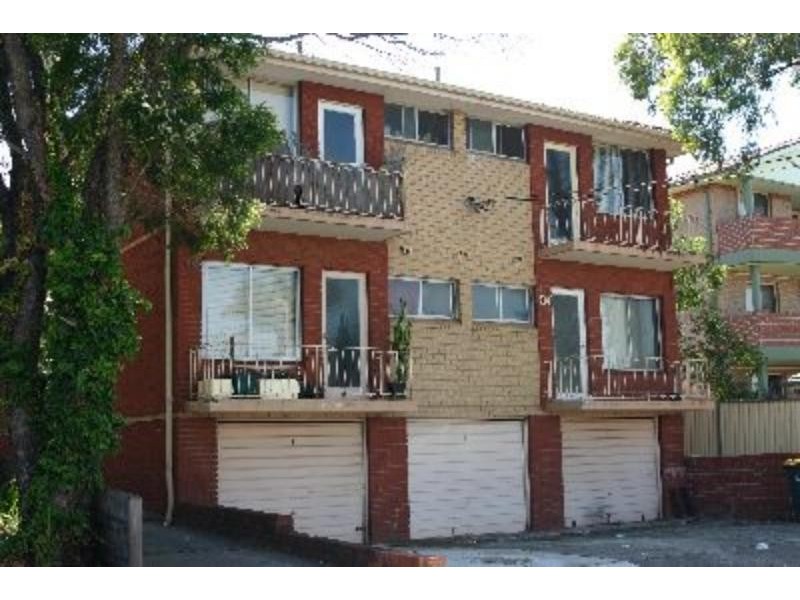 2/46 DENMAN Ave, Wiley Park NSW 2195