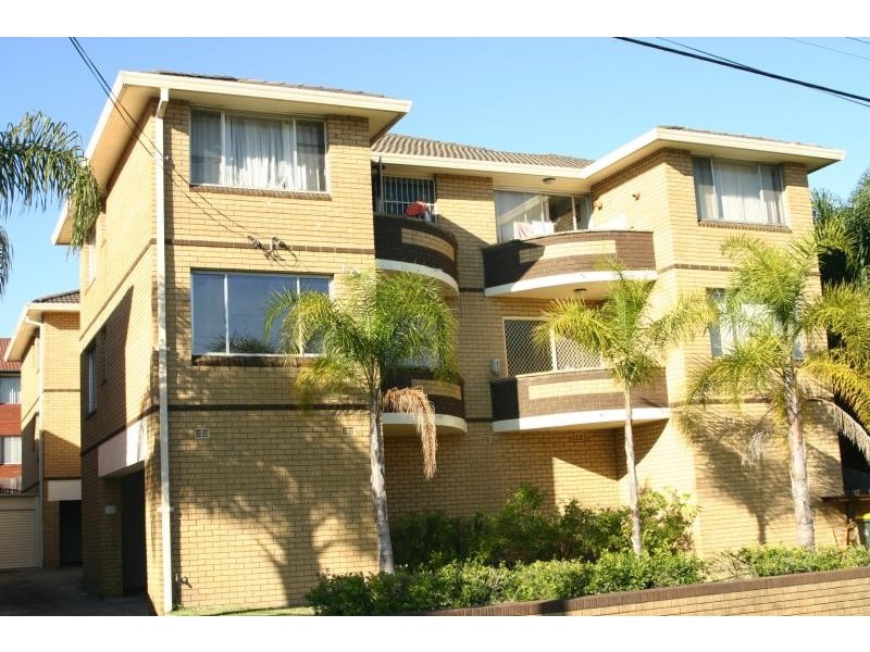 3/100 YANGOORA Rd, Lakemba NSW 2195