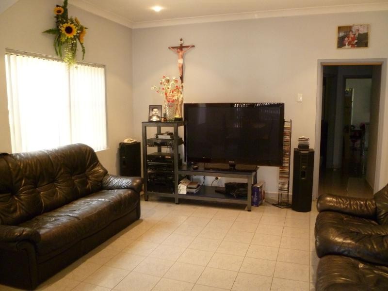 24 Croydon  St, Lakemba NSW 2195