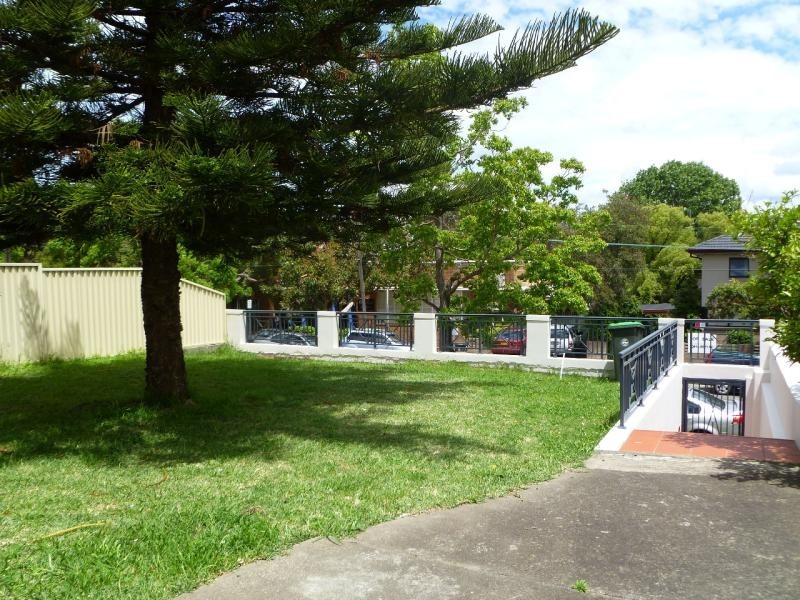 24 Croydon  St, Lakemba NSW 2195