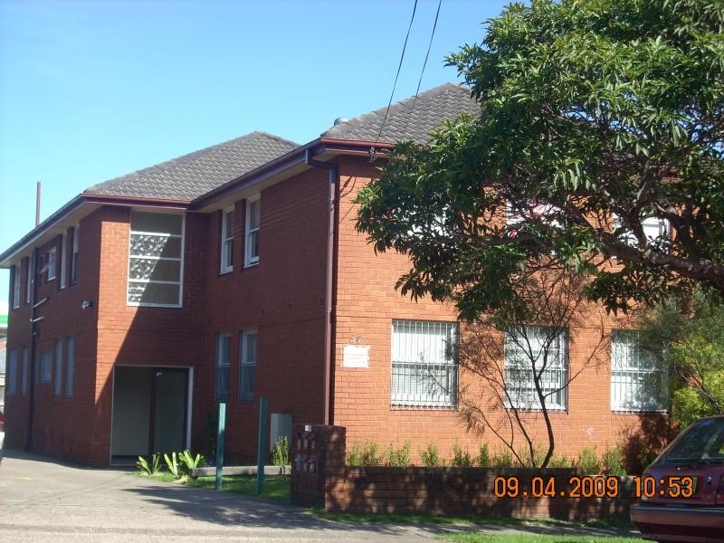 2/34 HILLARD  St, Wiley Park NSW 2195