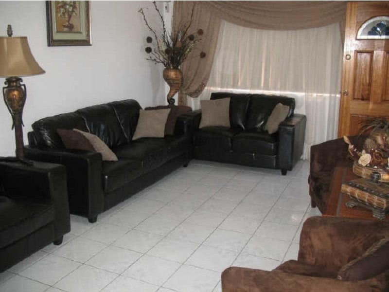 3/4 HOLLAND Pl, Lakemba NSW 2195