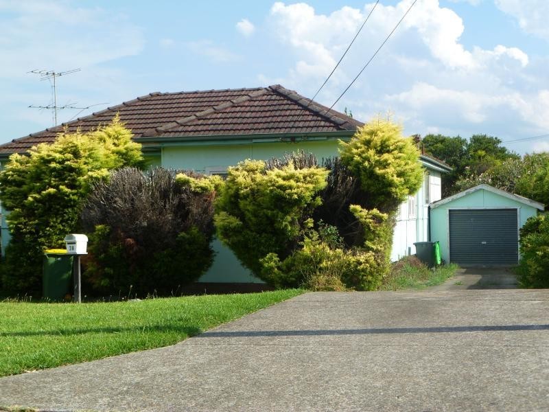 38 Edward St, Bankstown NSW 2200