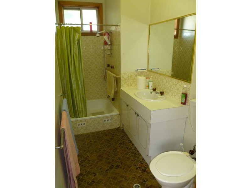 38 Edward St, Bankstown NSW 2200