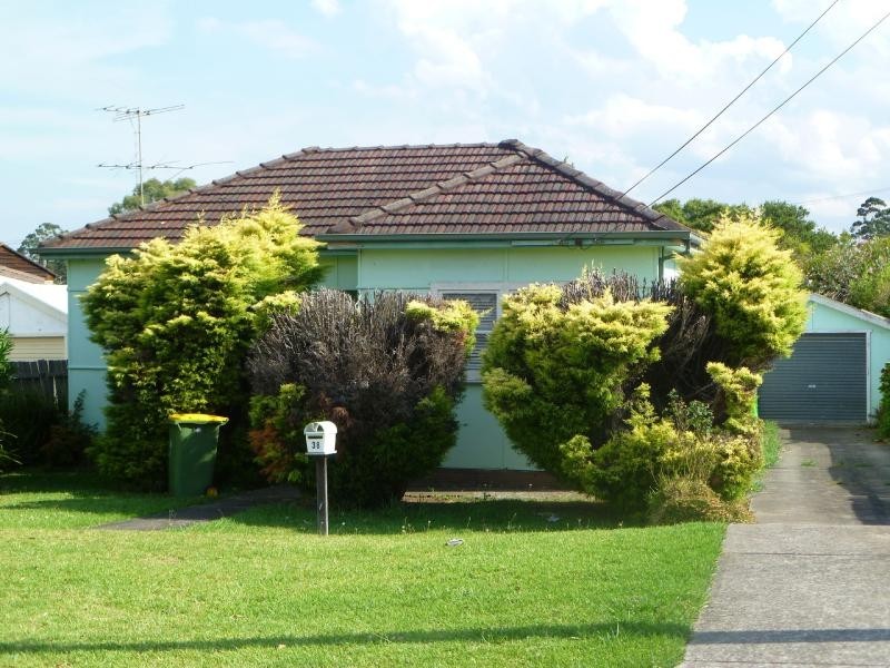 38 Edward St, Bankstown NSW 2200