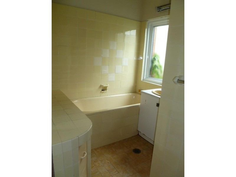 130-132 Moreton St, Lakemba NSW 2195