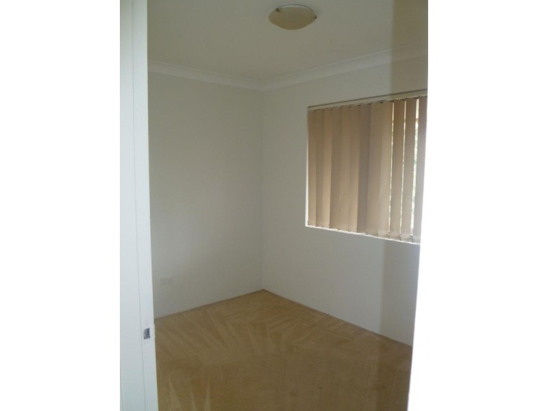 6/21 Chapel St, Roselands NSW 2196