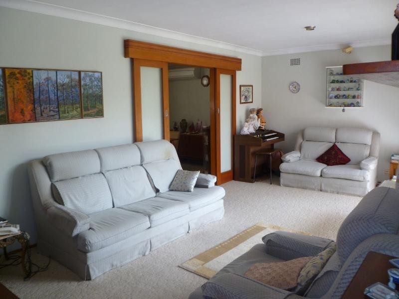 13 Bettina Ct, Greenacre NSW 2190