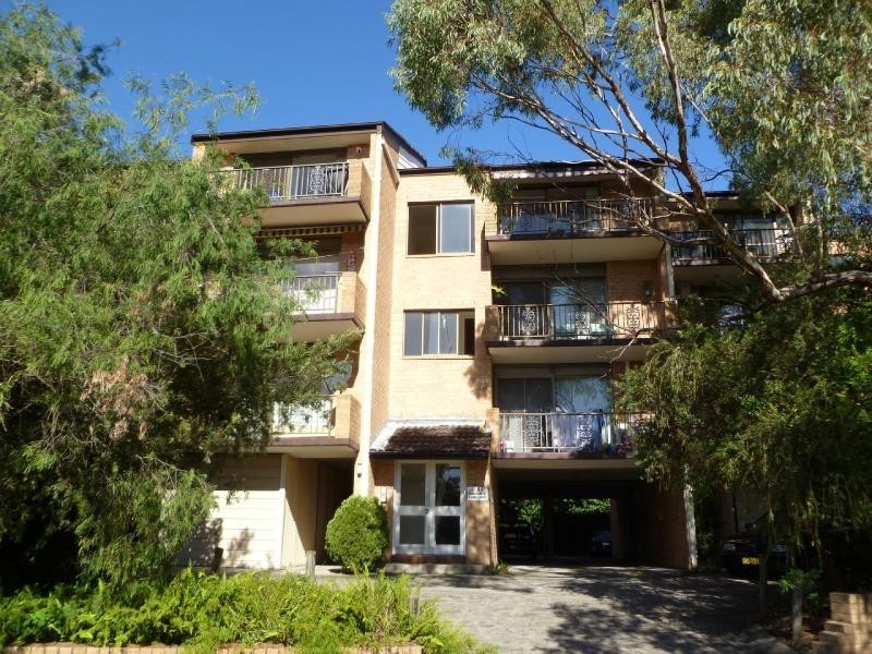 13/1 Carlton Pde, Carlton NSW 2218