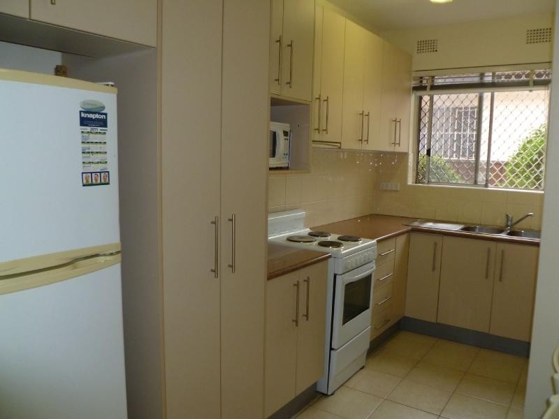 1/70 Taylor St, Lakemba NSW 2195