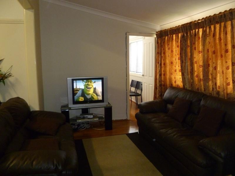 166 Juno  Pde, Greenacre NSW 2190