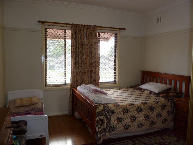 166 Juno  Pde, Greenacre NSW 2190