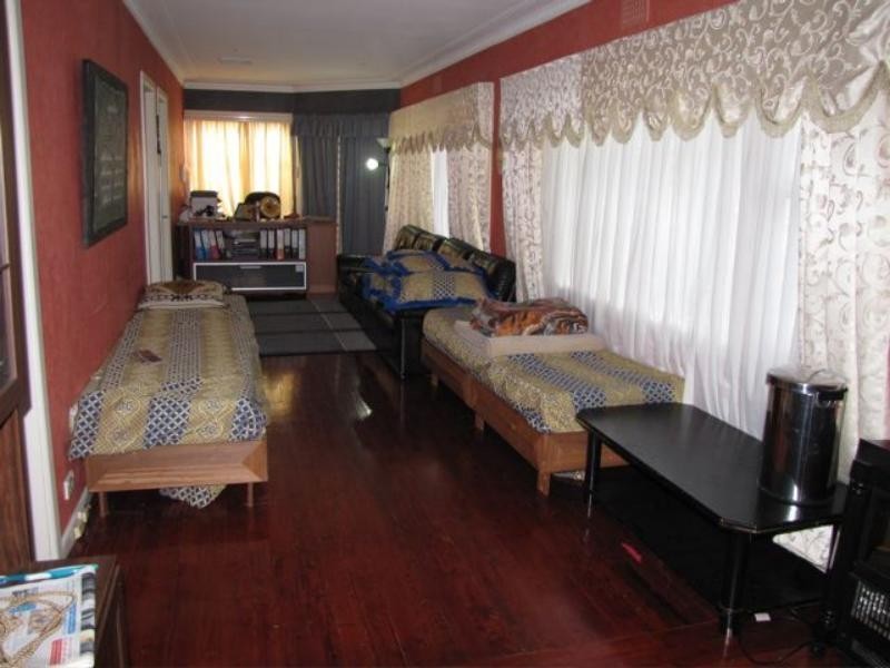 6 Yerrick Rd, Lakemba NSW 2195