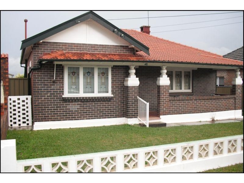 48 GRIFFITHS  Ave, Punchbowl NSW 2196