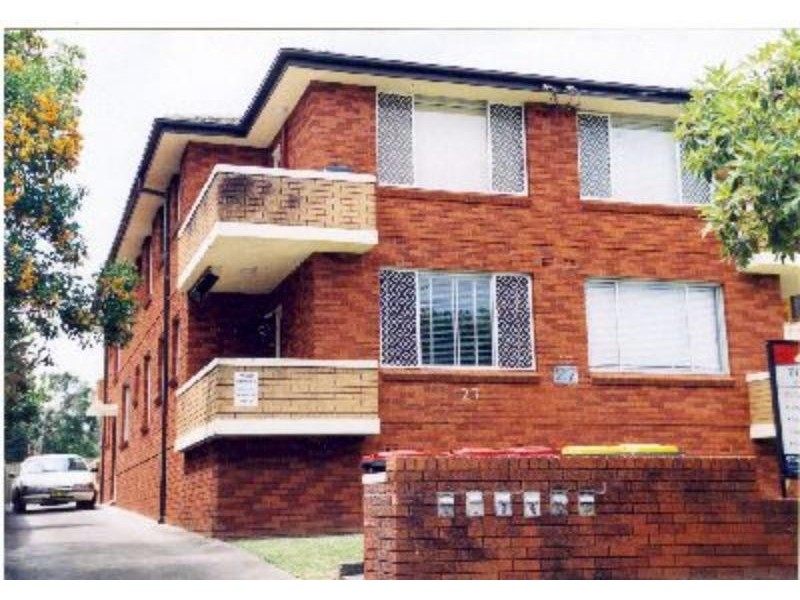 2/27 MCCOURT  St, Lakemba NSW 2195