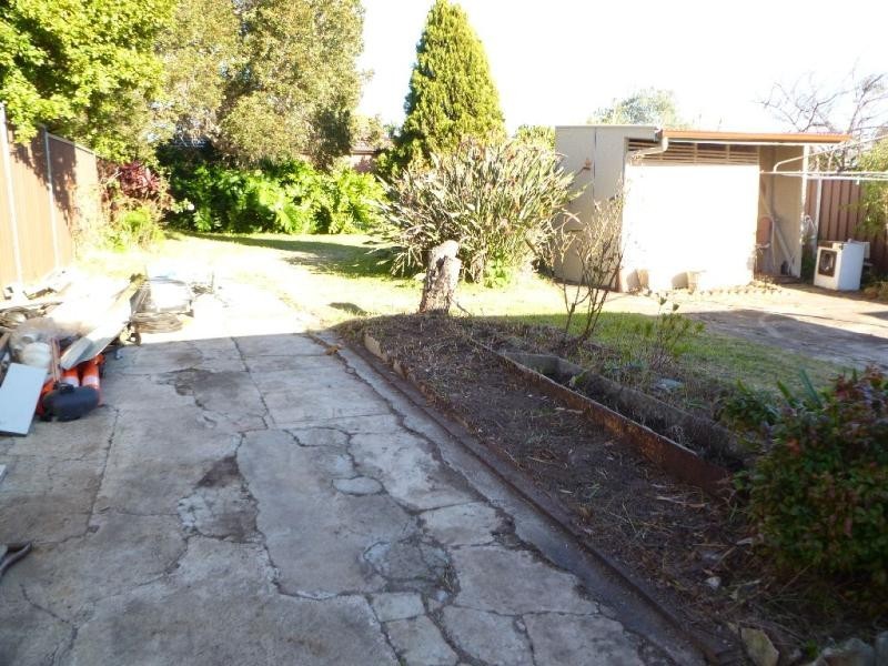 43 King Georges Rd, Wiley Park NSW 2195