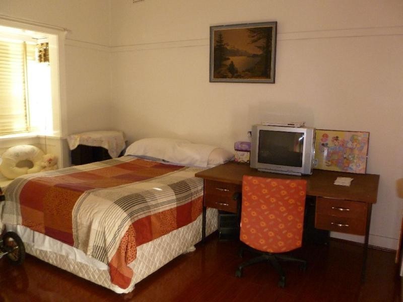 43 King Georges Rd, Wiley Park NSW 2195