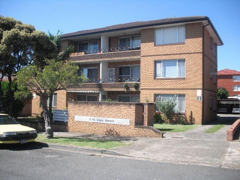 12/3 ST CLAIR  St, Belmore NSW 2192