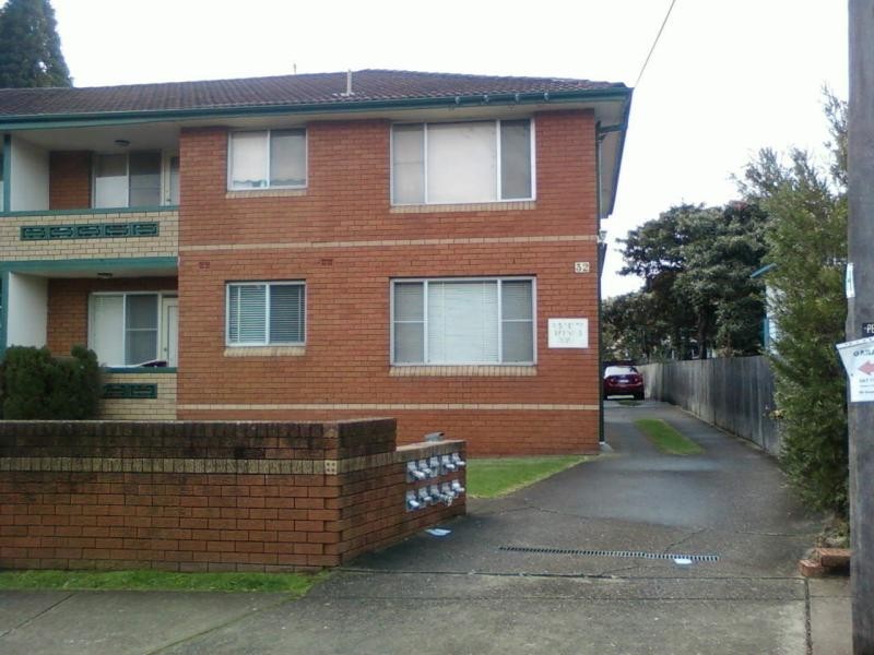 8/32 ERNEST St, Lakemba NSW 2195