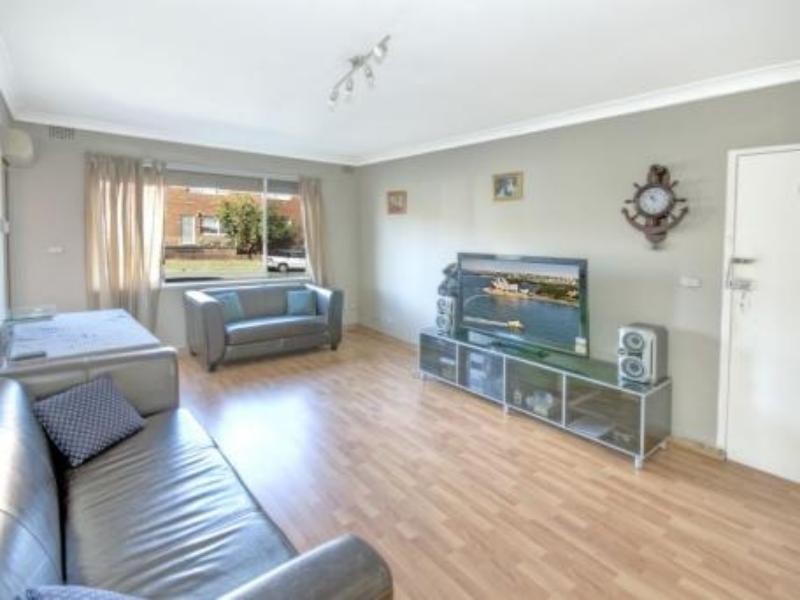 2/52 Shadforth  St, Wiley Park NSW 2195