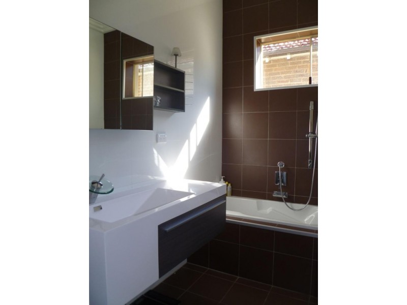 90 Croydon St, Lakemba NSW 2195