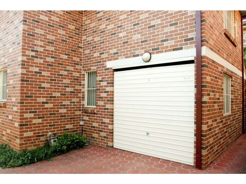 1/8 MACDONALD  St, Lakemba NSW 2195