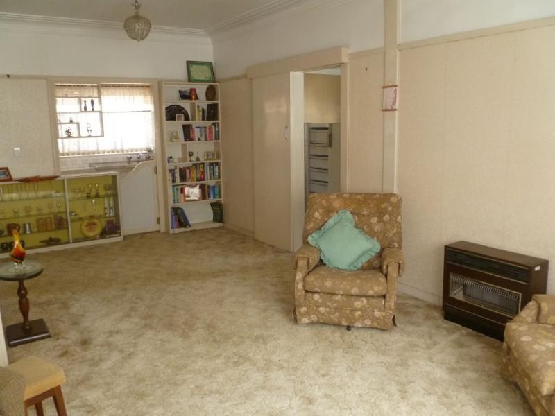 6 Urunga  Pde, Wiley Park NSW 2195