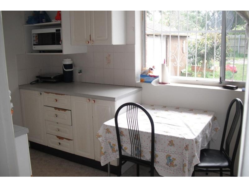 34 Kylie Pde, Punchbowl NSW 2196