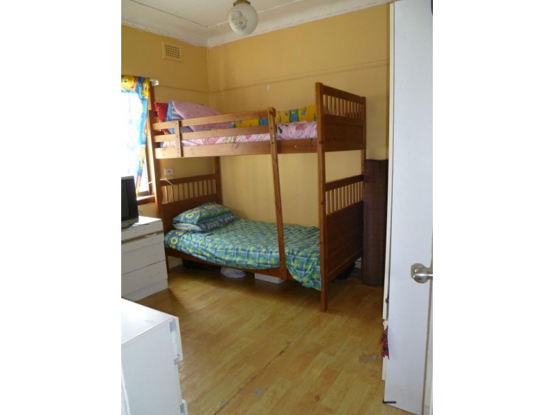 9 Able  St, Greenacre NSW 2190