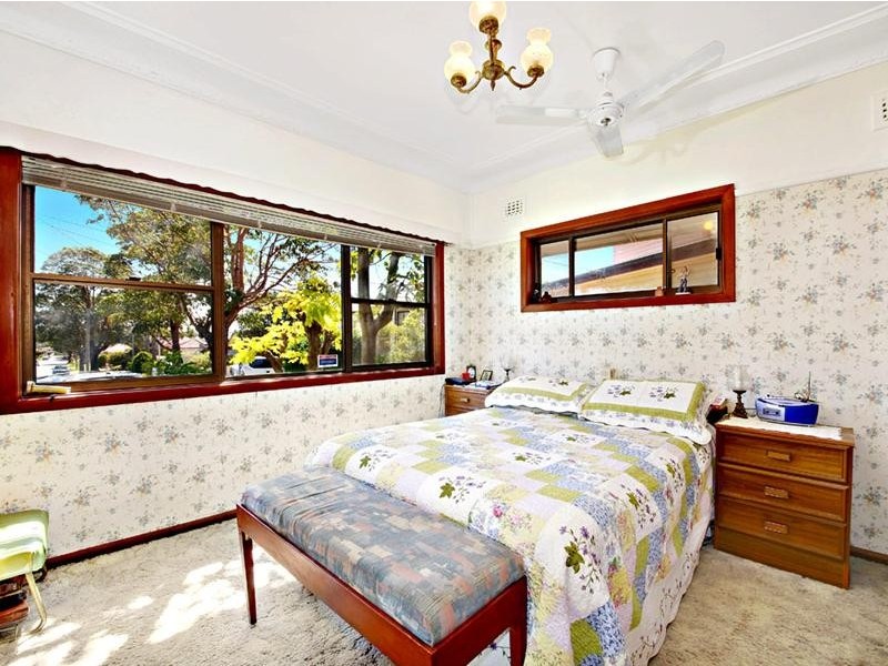 39 Rivenoak  Ave, Padstow NSW 2211